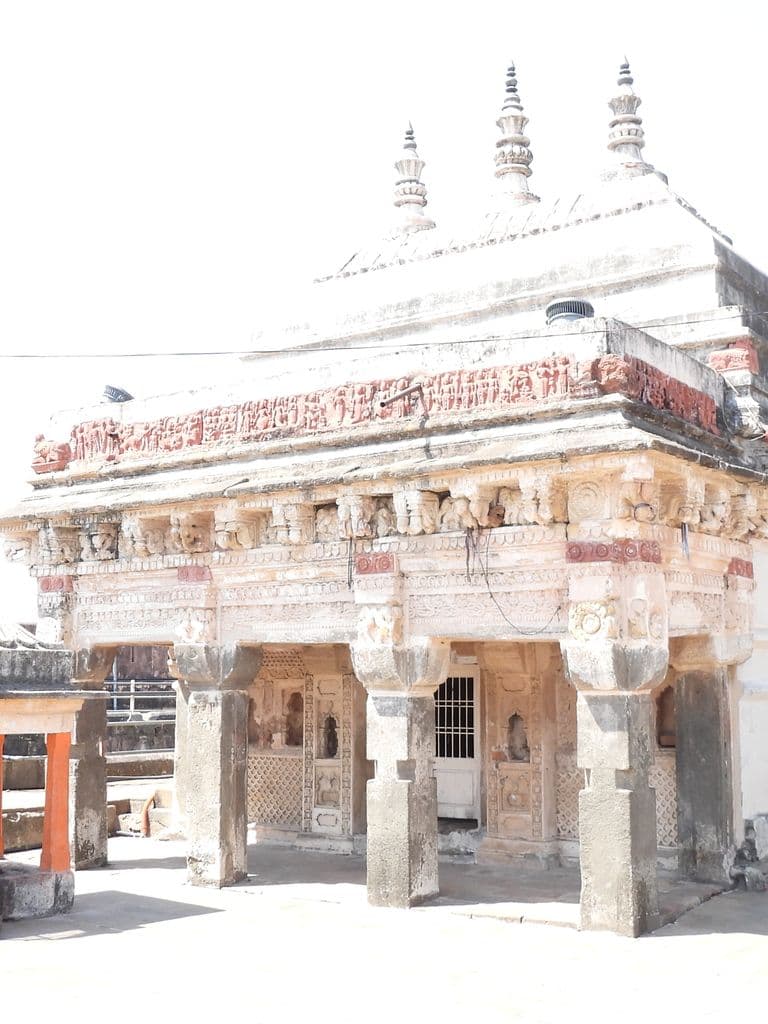 Shriram and Kevala Narasimha Temples - Ramtek