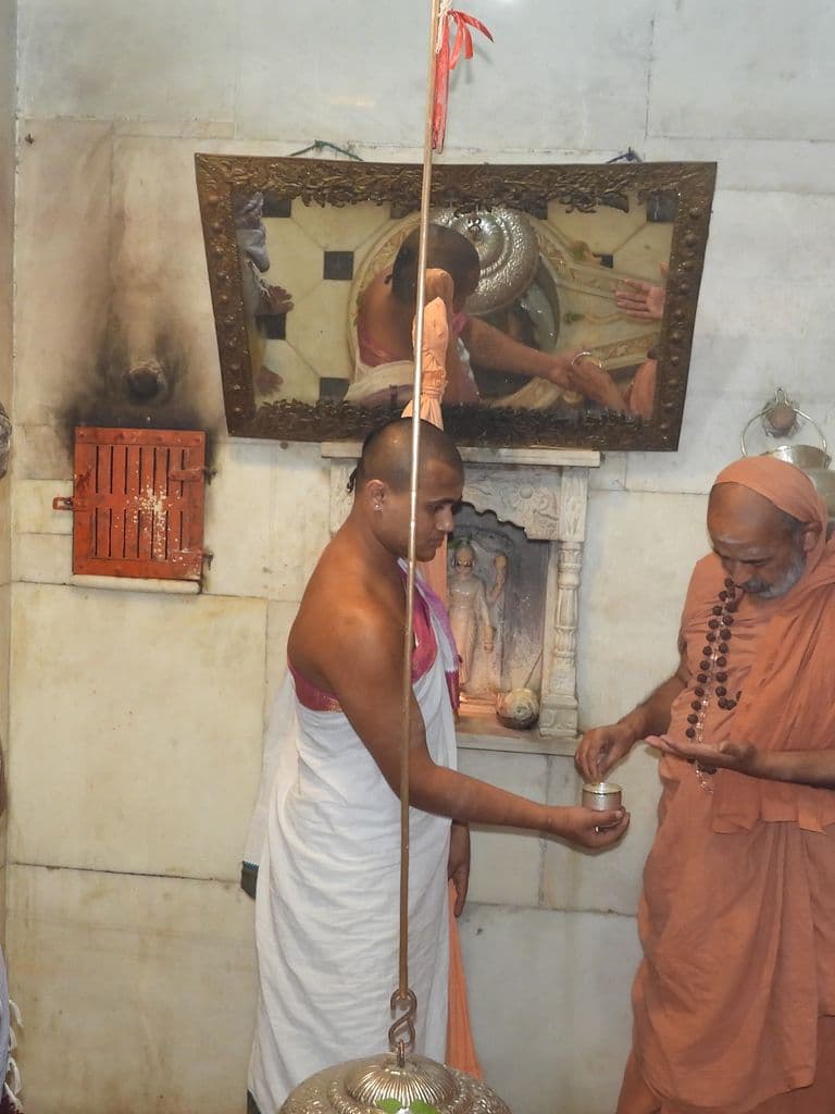 siddhpur_arvadeshwar_mahadev_8.jpg