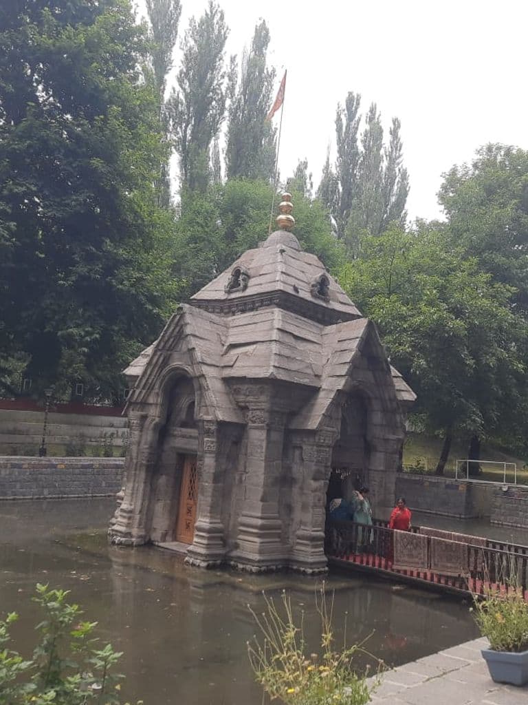 srinagar_pandrethan_mahadev_mandir_11.jpg