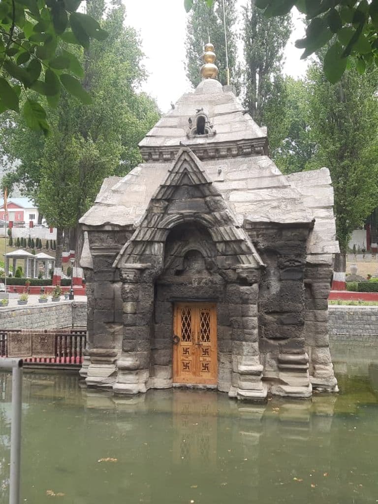 srinagar_pandrethan_mahadev_mandir_3.jpg