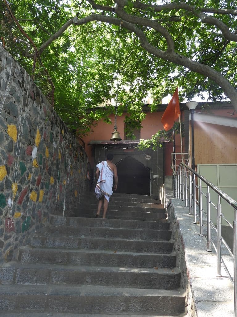 srinagar_sharika_devi_mandir_11.jpg