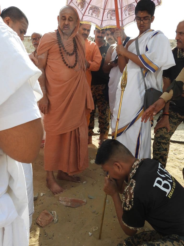 tanot_mata_mandir_23.jpg