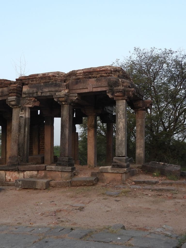 vadnagar_saptarshi_temple_aaro_2.jpg