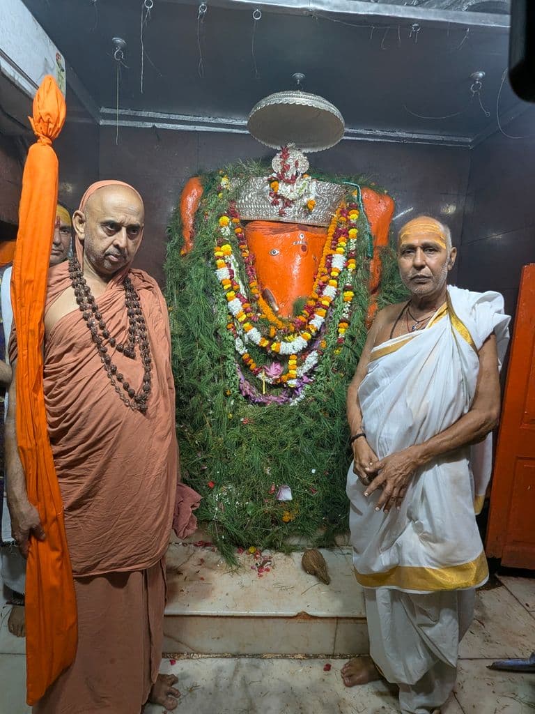 varanasi_chintamani_ganesh_mandir_4.jpg