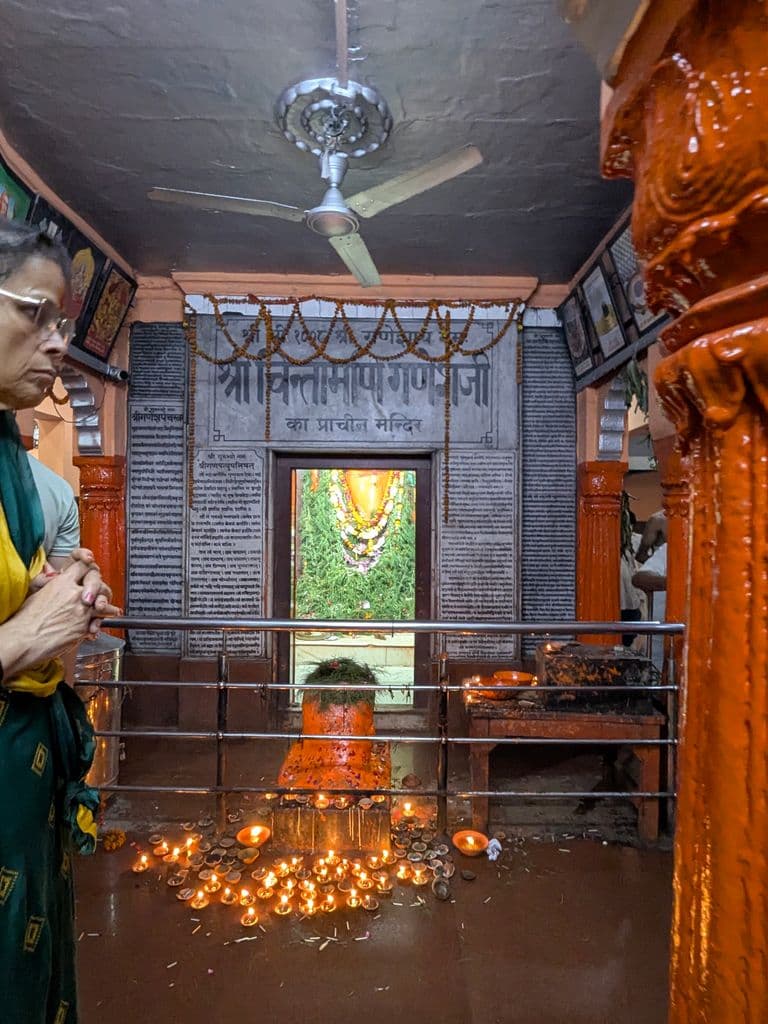 varanasi_chintamani_ganesh_mandir_6.jpg