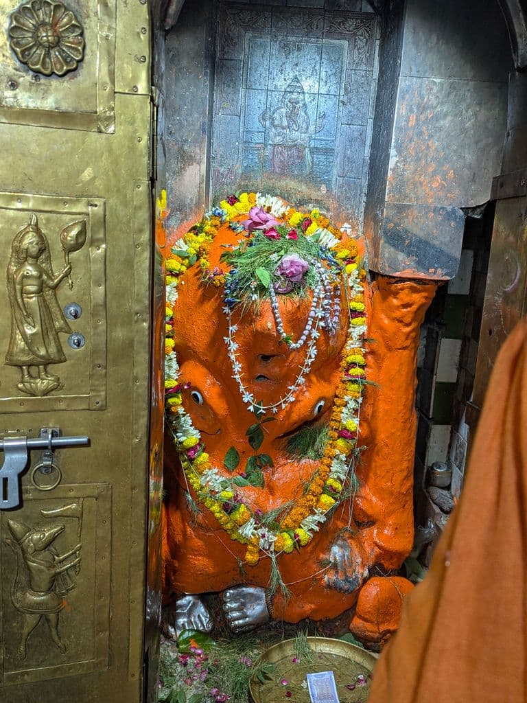 varanasi_dundi_ganpati_mandir_1.jpg