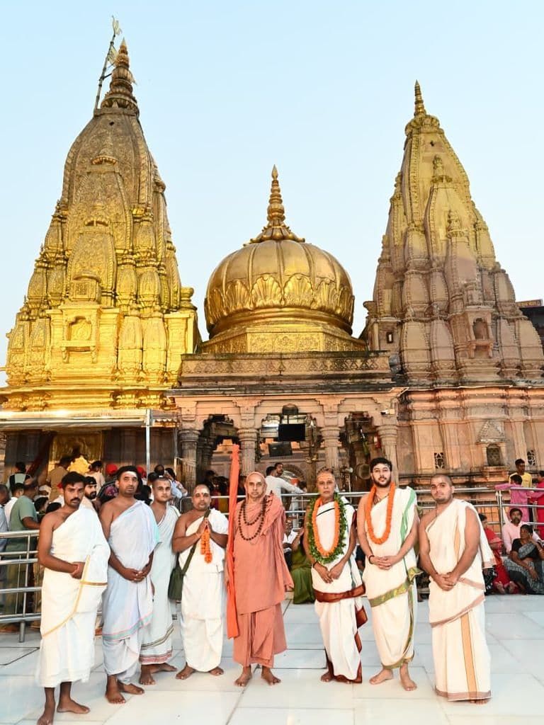 varanasi_kashi_vishwanath_mandir_2.jpeg