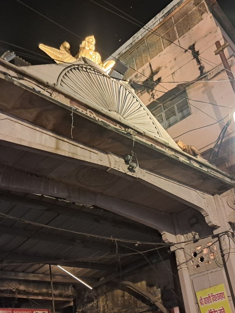 varanasi_maneesha_panchaka_manikarnika_ghat_1.jpg
