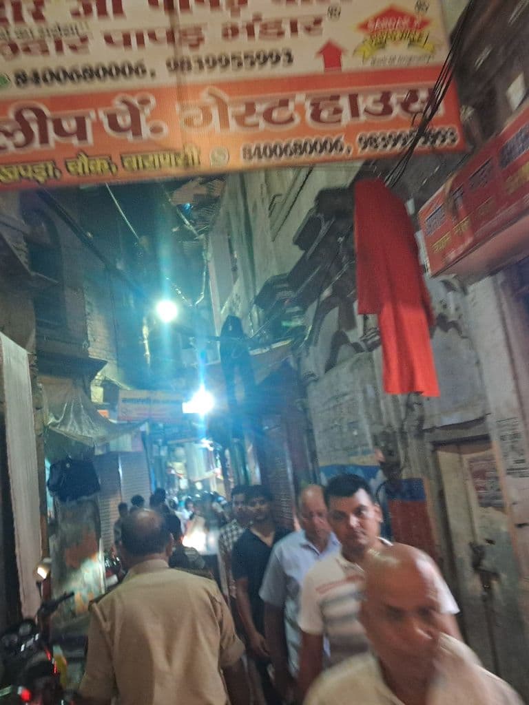 varanasi_maneesha_panchaka_manikarnika_ghat_2.jpg