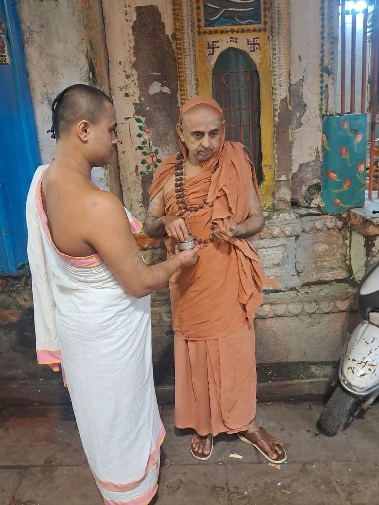 varanasi_maneesha_panchaka_manikarnika_ghat_7.jpg