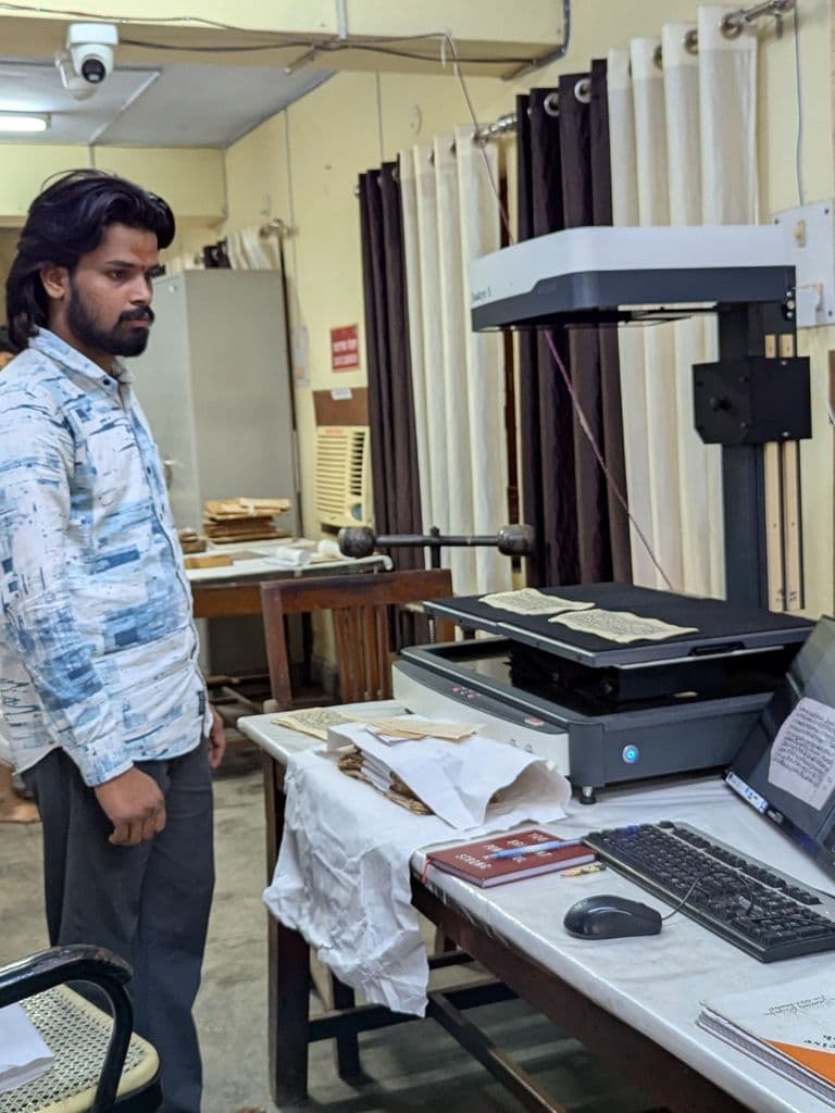 varanasi_pandulipi_sanshodhan_and_samsadhan_kendra_sampoornanand_sanskrit_university_9.jpg