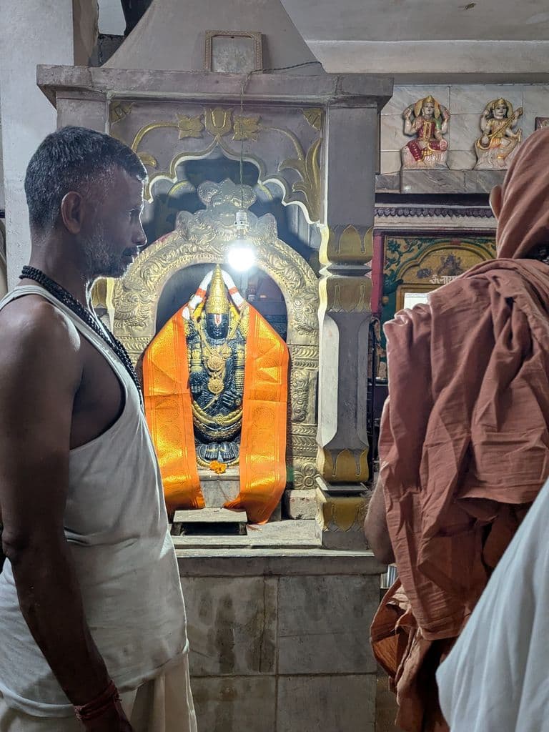 varanasi_sri_adya_jagadguru_shankaracharya_ashram_naria_5.jpg