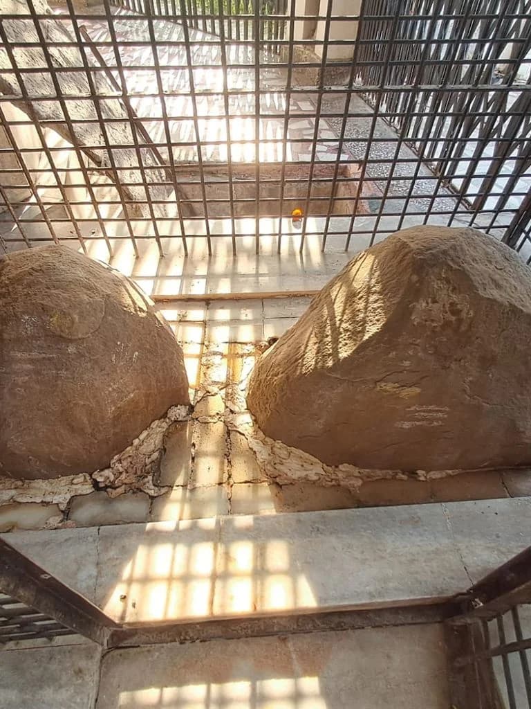 Pataleshwar Mahadev Mandir - Dyalgarh_3.jpg