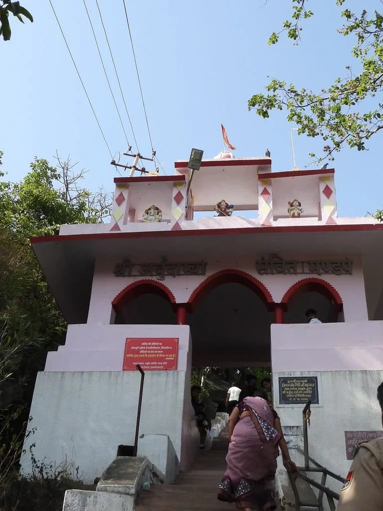 abu_kathyayini_arbhudha_devi_5.jpg