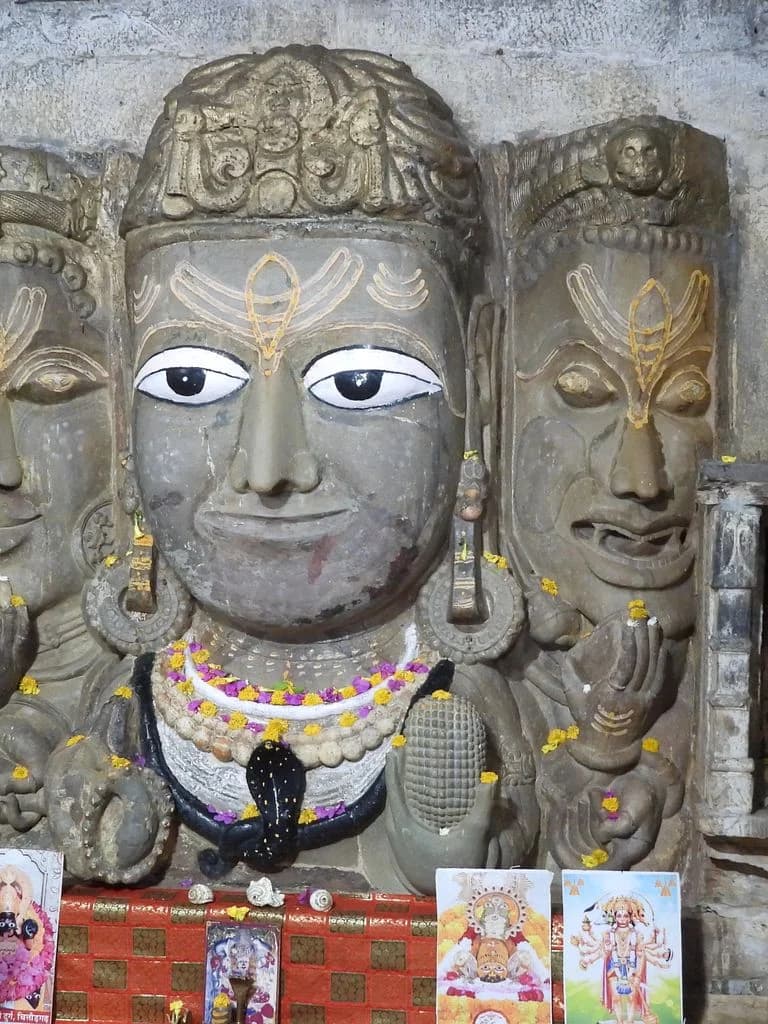 chittorgarh_samadhiswara_mahadev_mandir_12.jpg