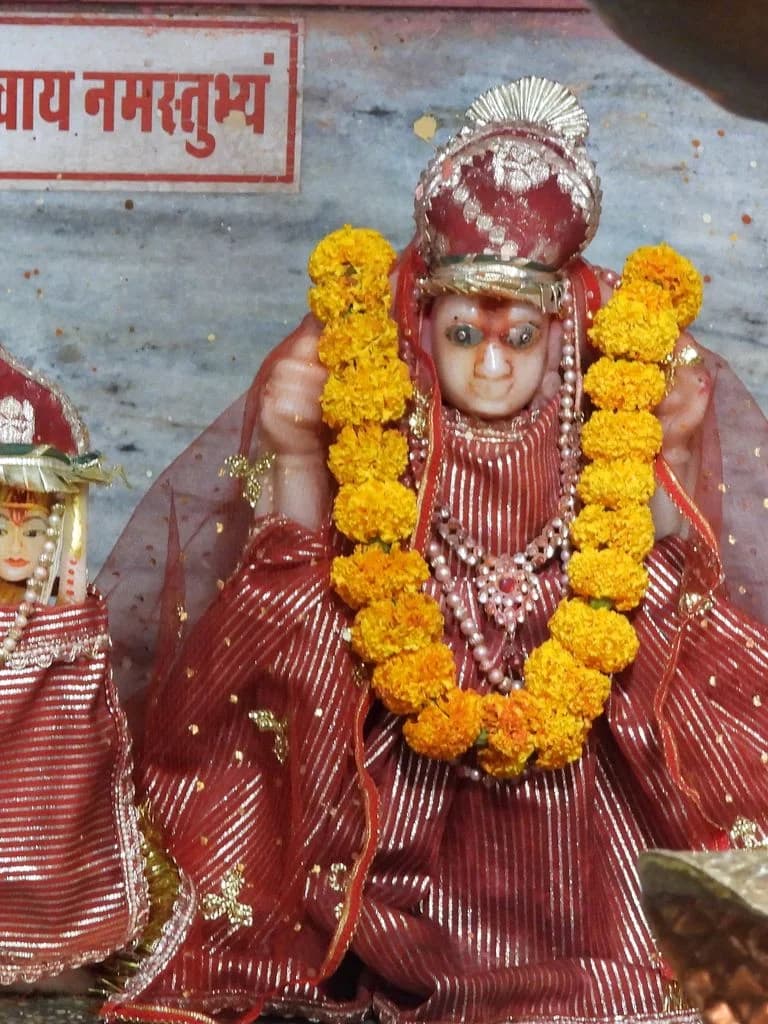 gajner_devagiri_shiv_mandir_3.jpg