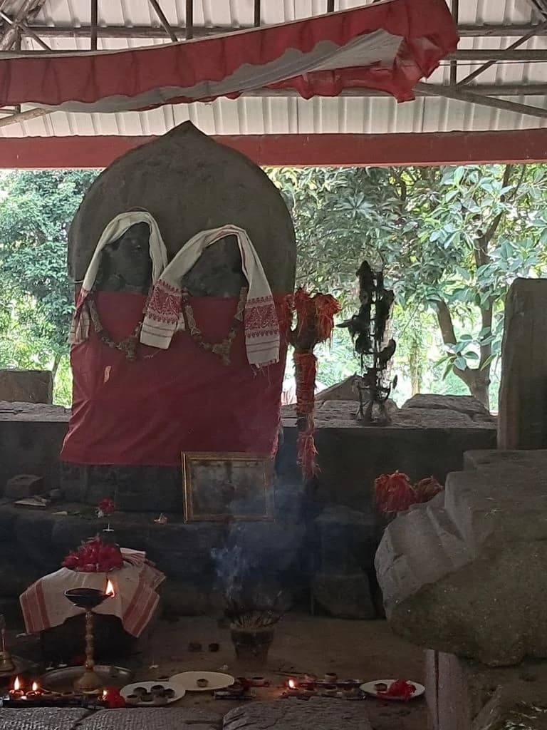 katanipara_madan_kamdev_mandir_8.jpg