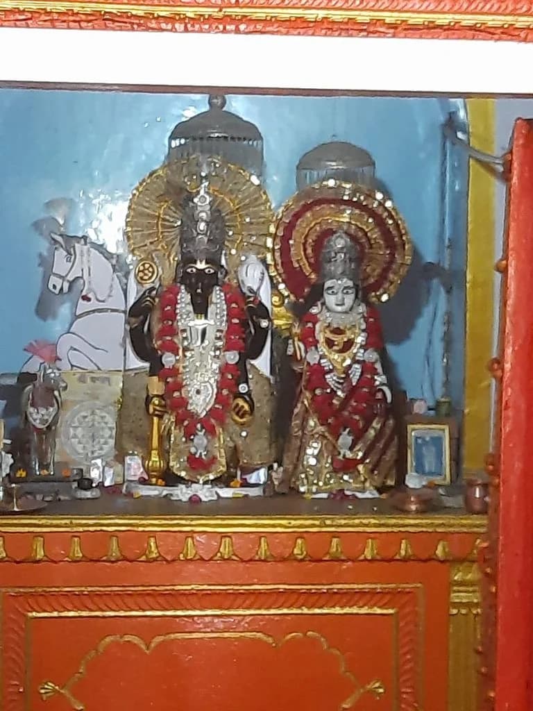 sambhal_prachin_kalki_mandir_13.jpg