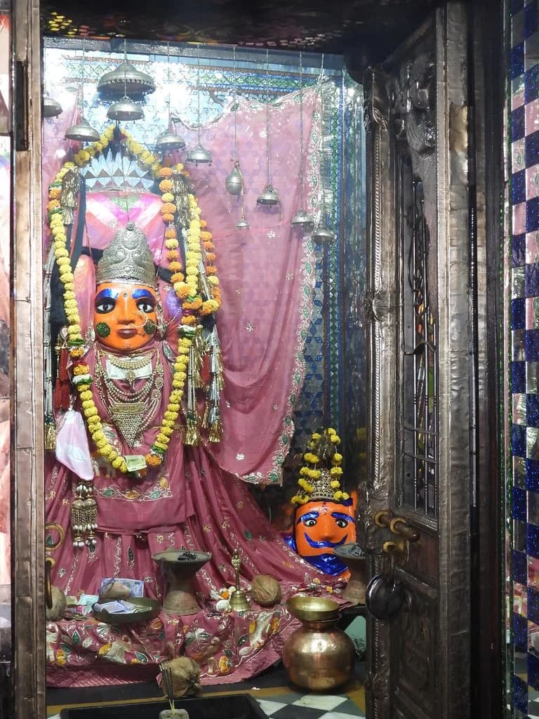 udaipur_nimach_mata_mandir_11.jpg