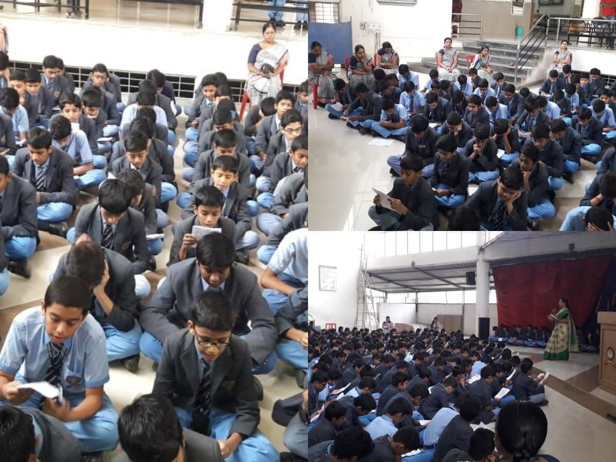 Teacher conducting a Vivekadeepini session in school
